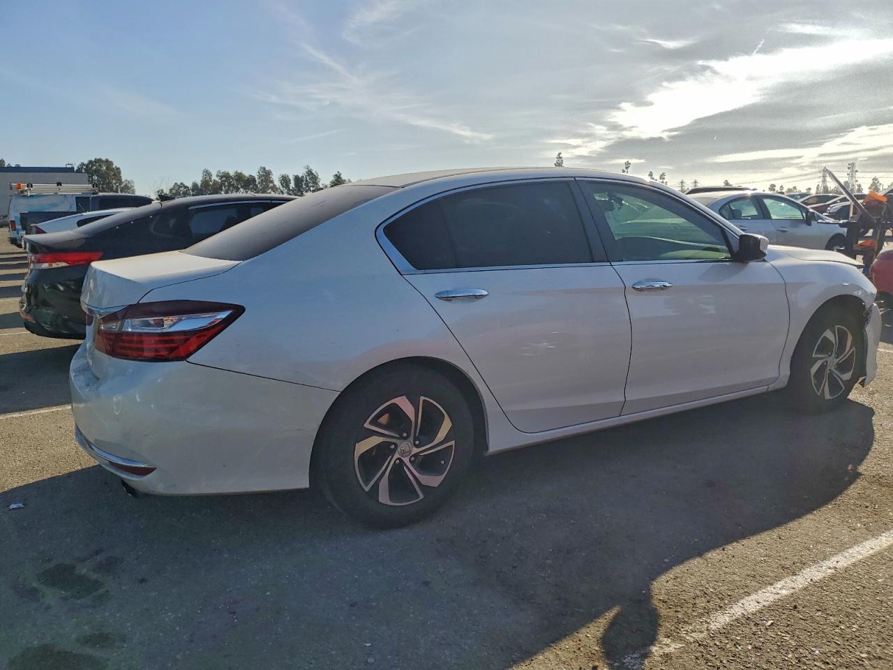2016 HONDA ACCORD LX photo 3
