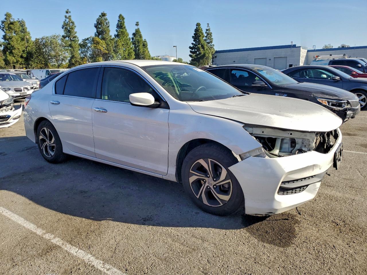 2016 HONDA ACCORD LX photo 4