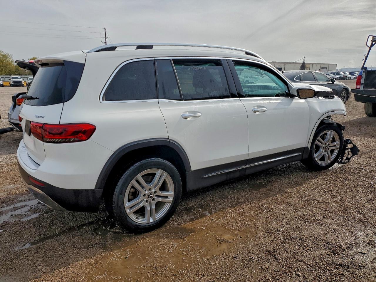 2020 MERCEDES-BENZ GLB 250 4MATIC photo 3