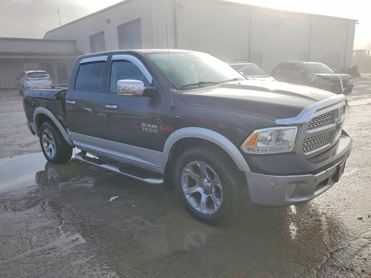 2014 RAM 1500 LARAMIE photo 4