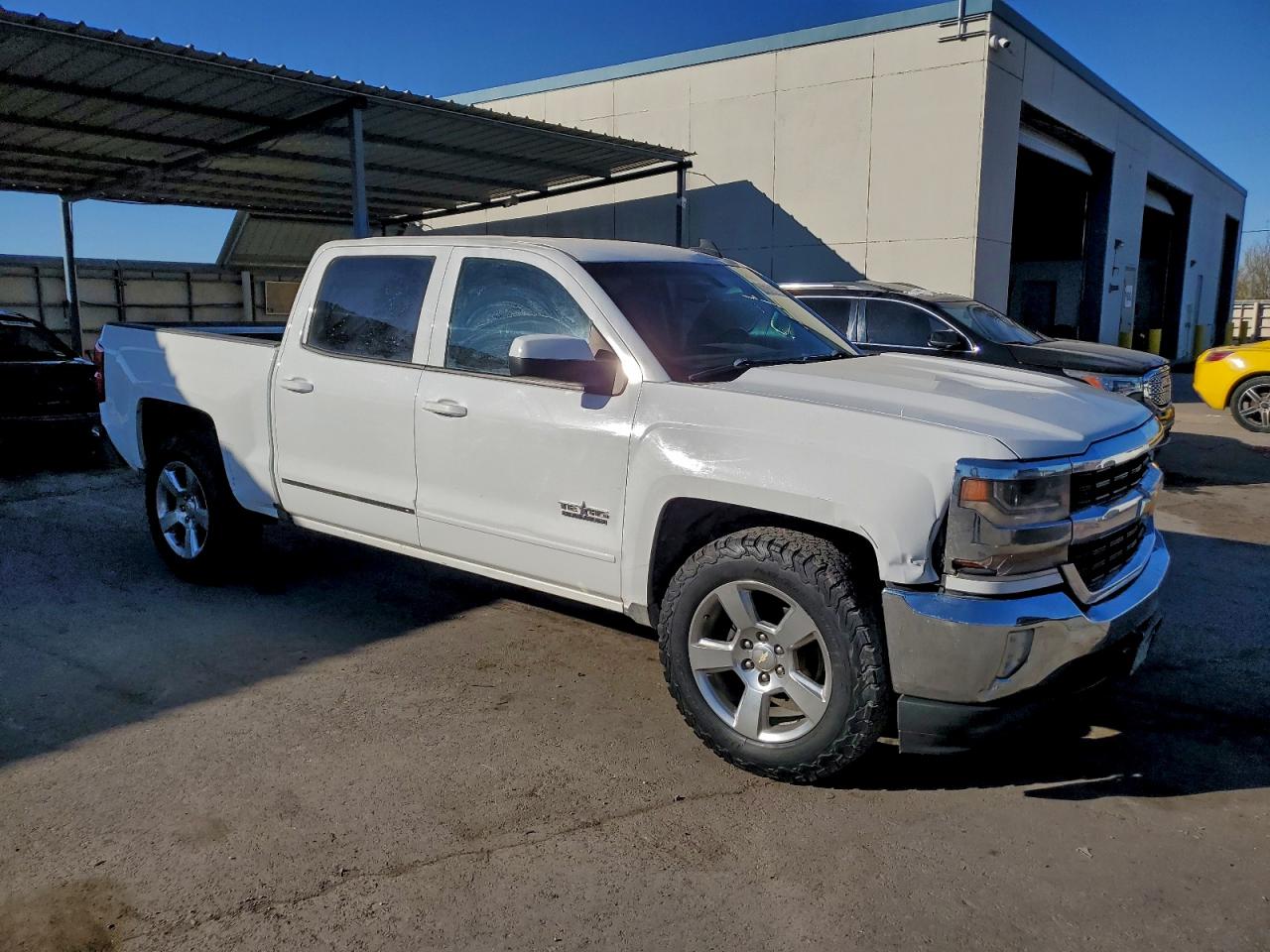 2018 CHEVROLET SILVERADO C1500 LT photo 4