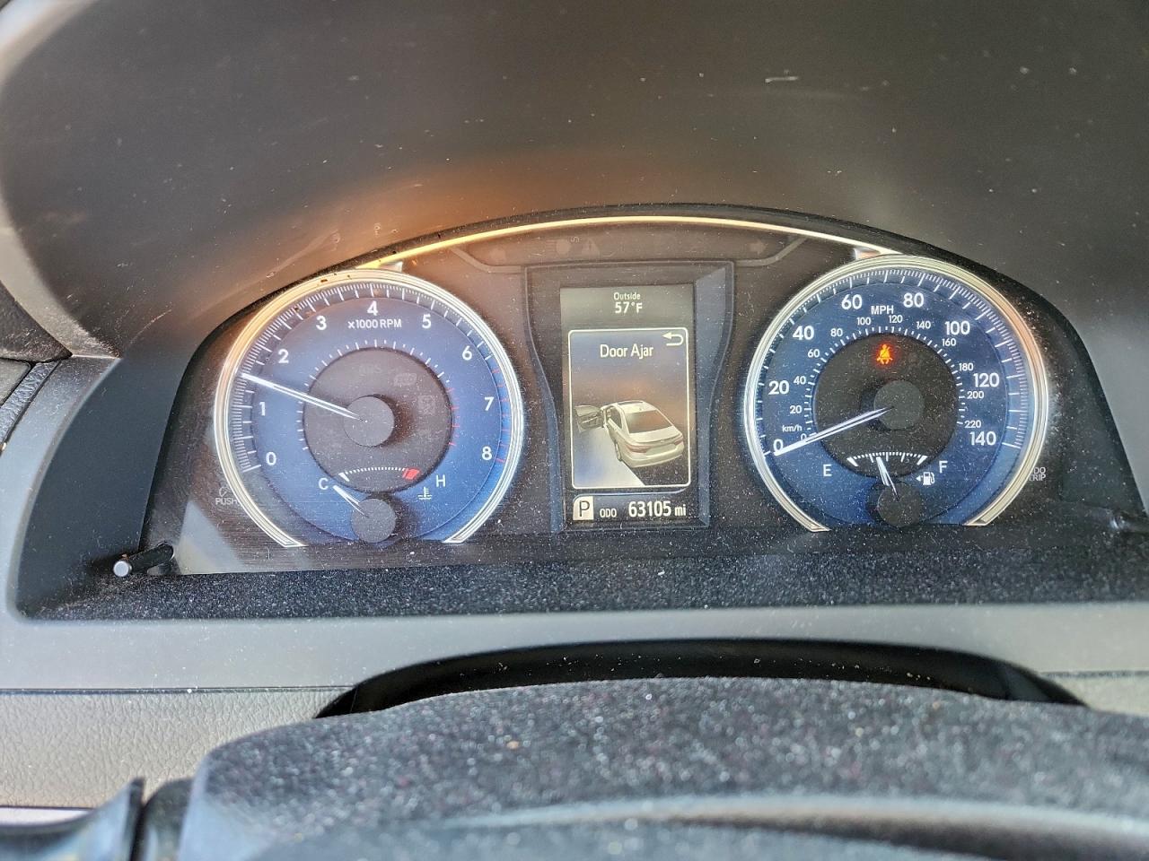 2016 TOYOTA CAMRY LE photo 9