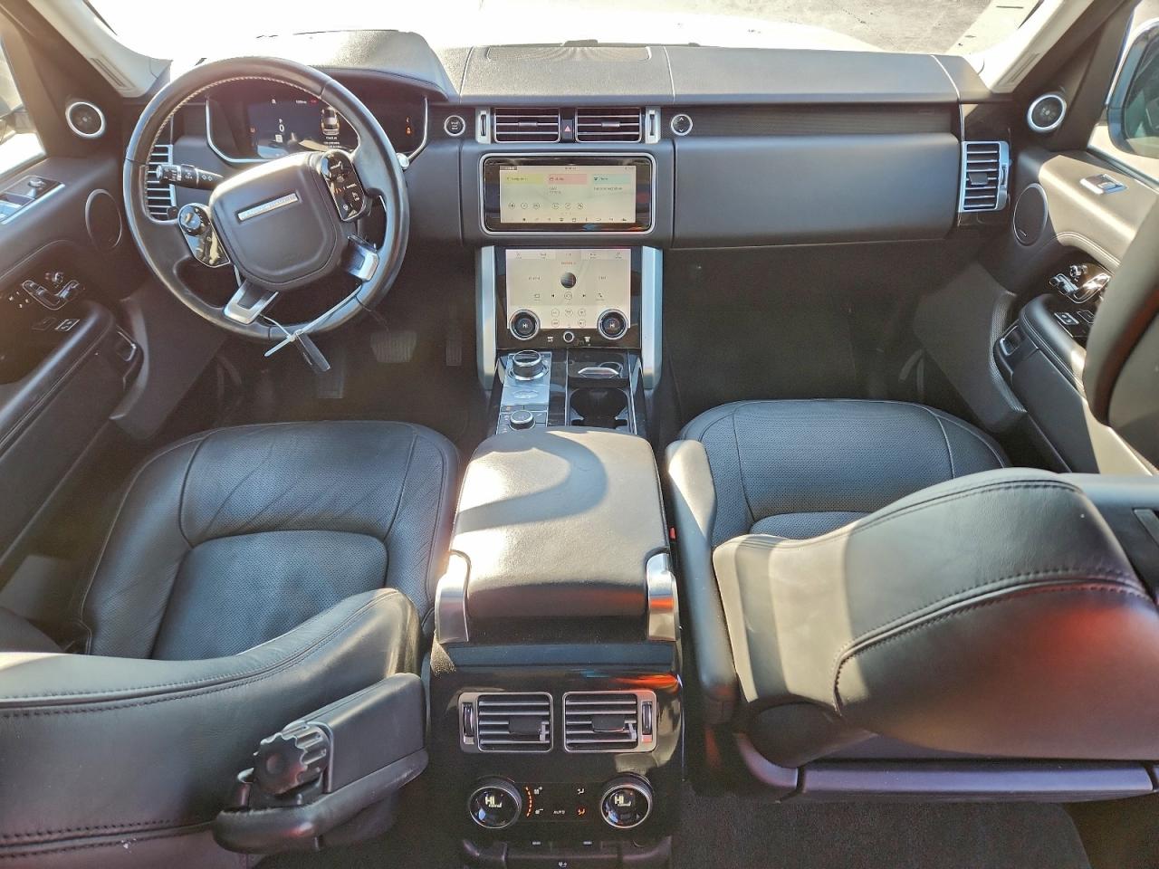 2018 LAND ROVER RANGE ROVER HSE photo 8