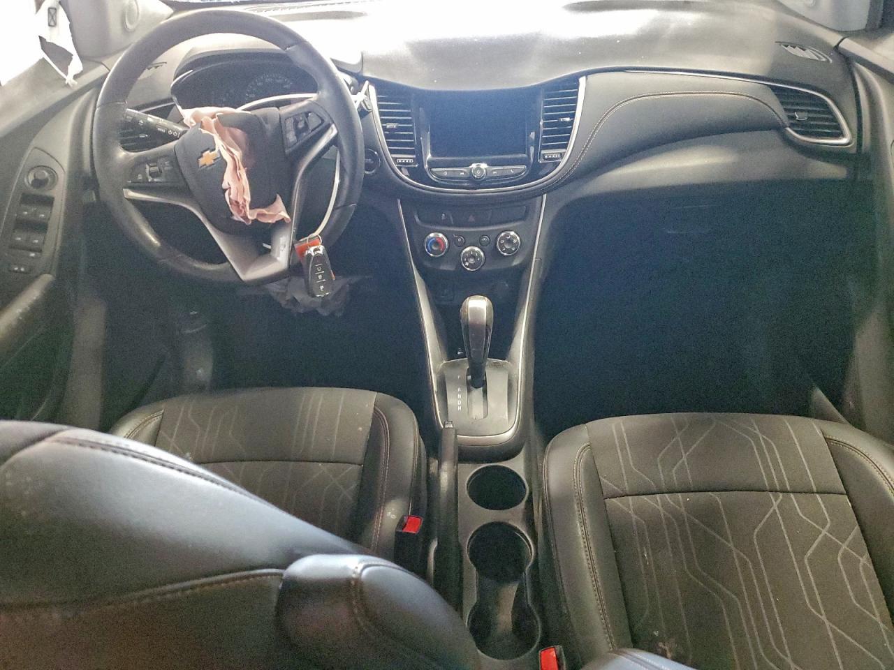2019 CHEVROLET TRAX 1LT photo 8