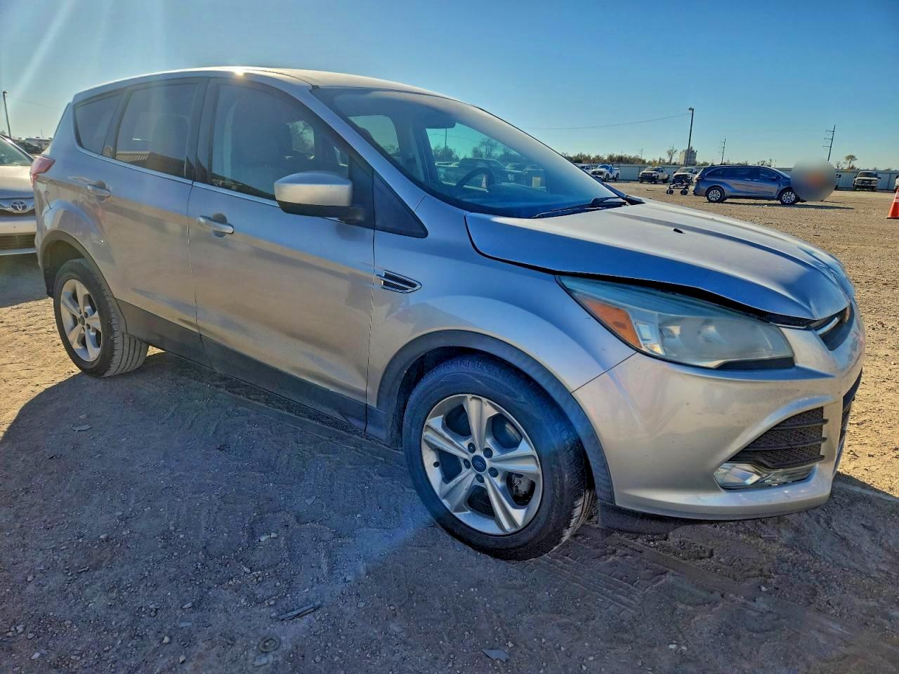 2015 FORD ESCAPE SE photo 4