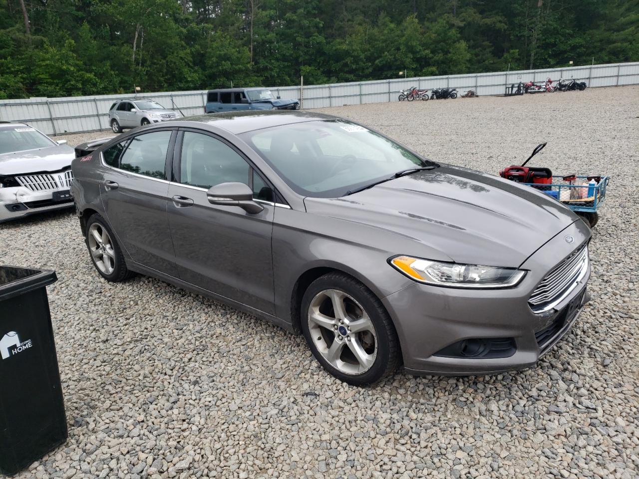 2014 FORD FUSION SE photo 4