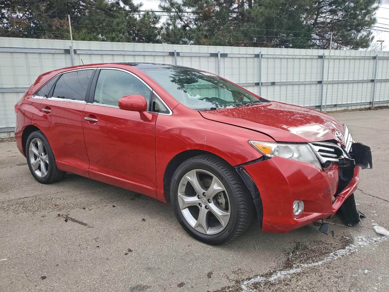 2009 TOYOTA VENZA photo 4