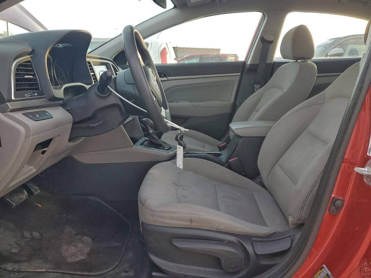 2018 HYUNDAI ELANTRA SEL photo 13