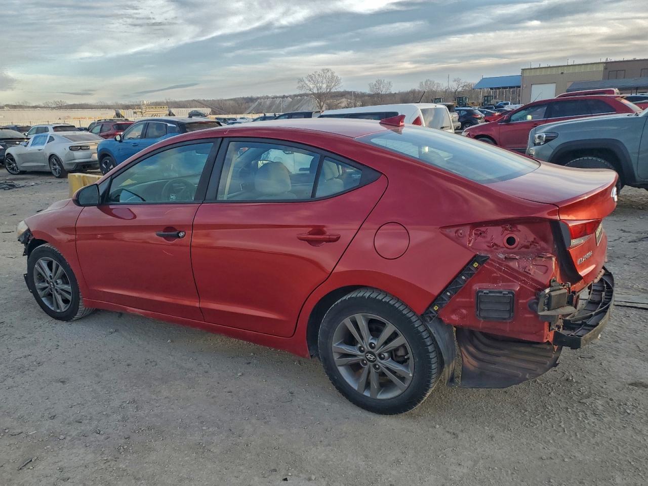 2018 HYUNDAI ELANTRA SEL photo 3