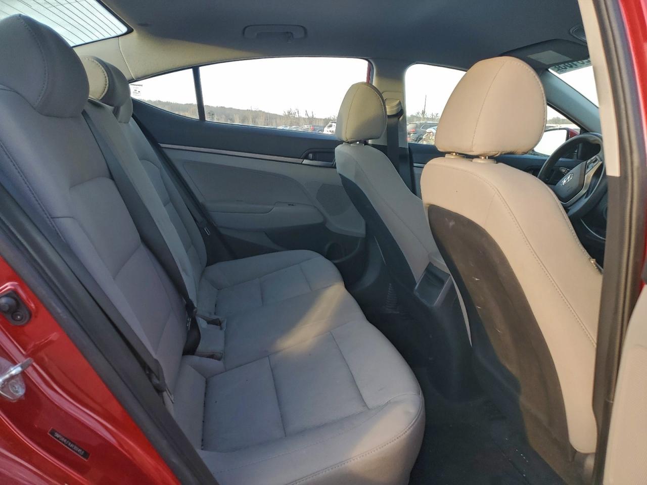 2018 HYUNDAI ELANTRA SEL photo 19