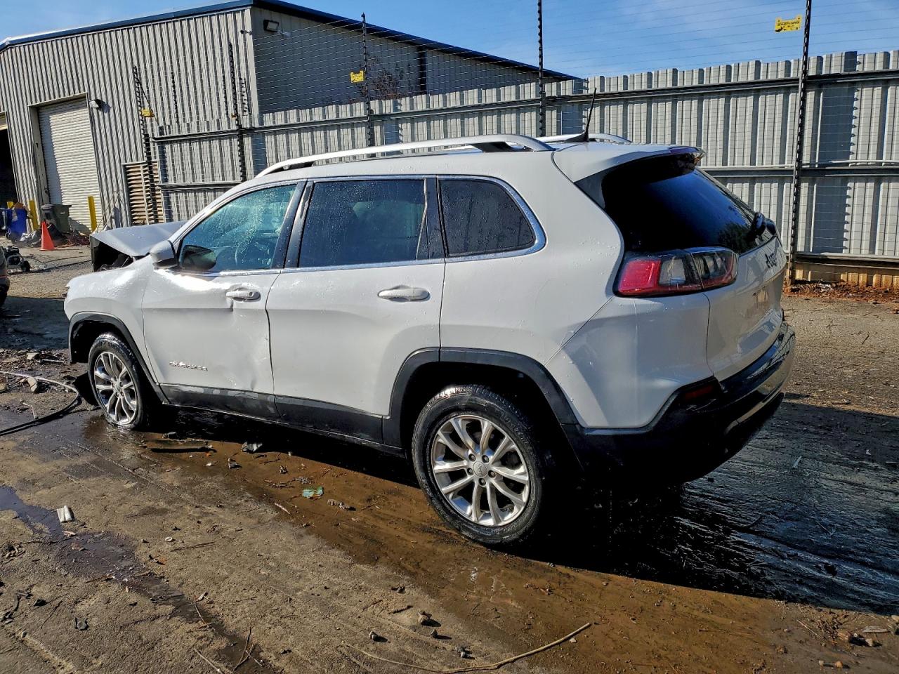 2019 JEEP CHEROKEE LATITUDE photo 2