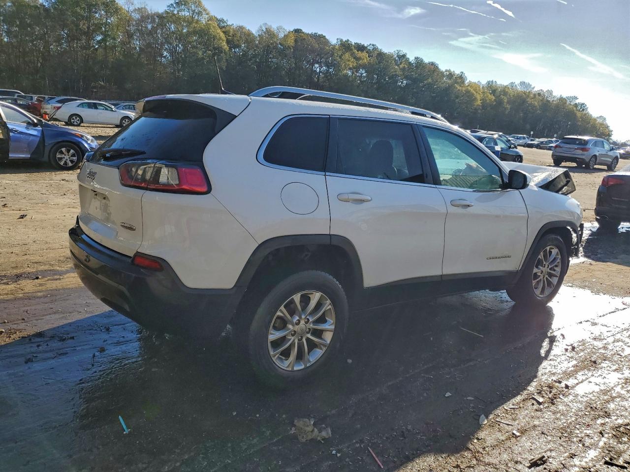 2019 JEEP CHEROKEE LATITUDE photo 3
