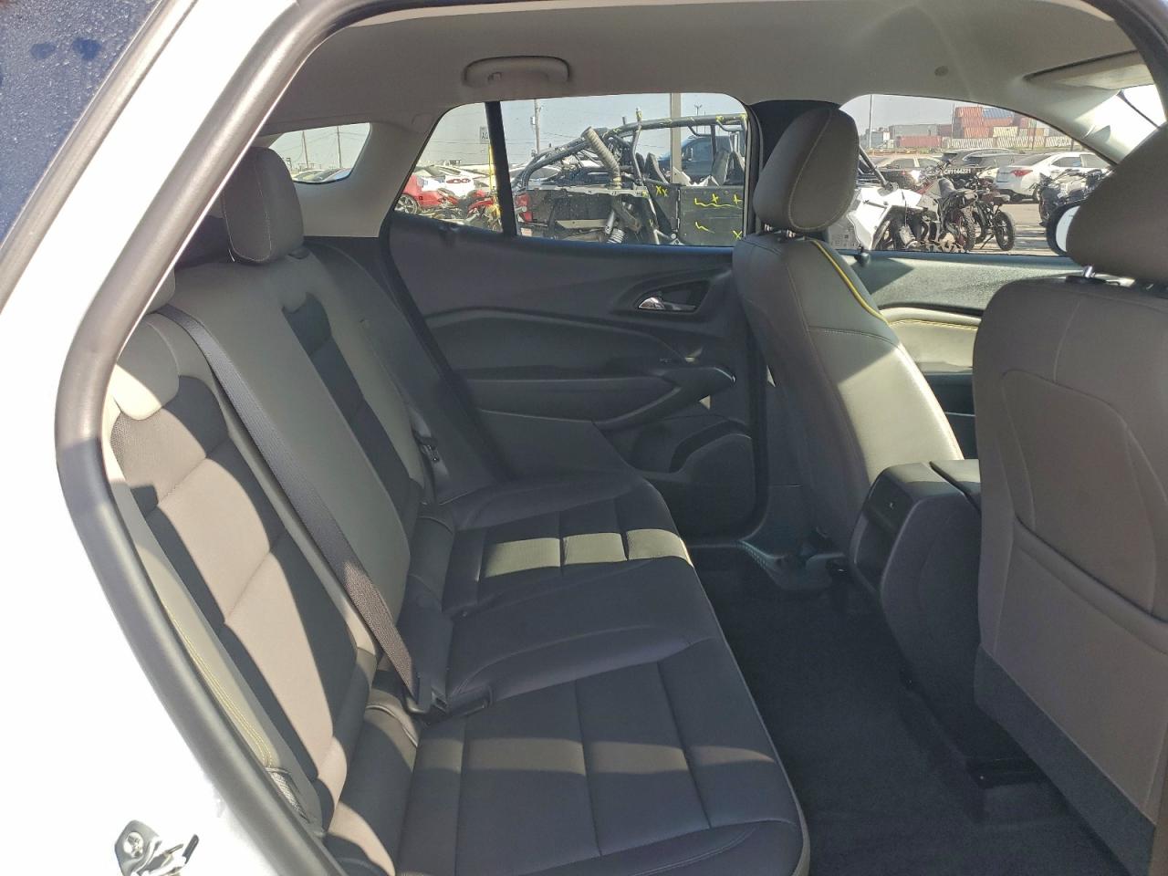 2025 CHEVROLET TRAX ACTIV photo 11