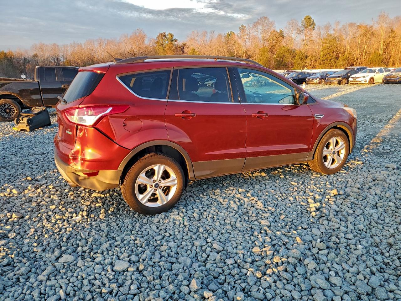 2014 FORD ESCAPE SE photo 5