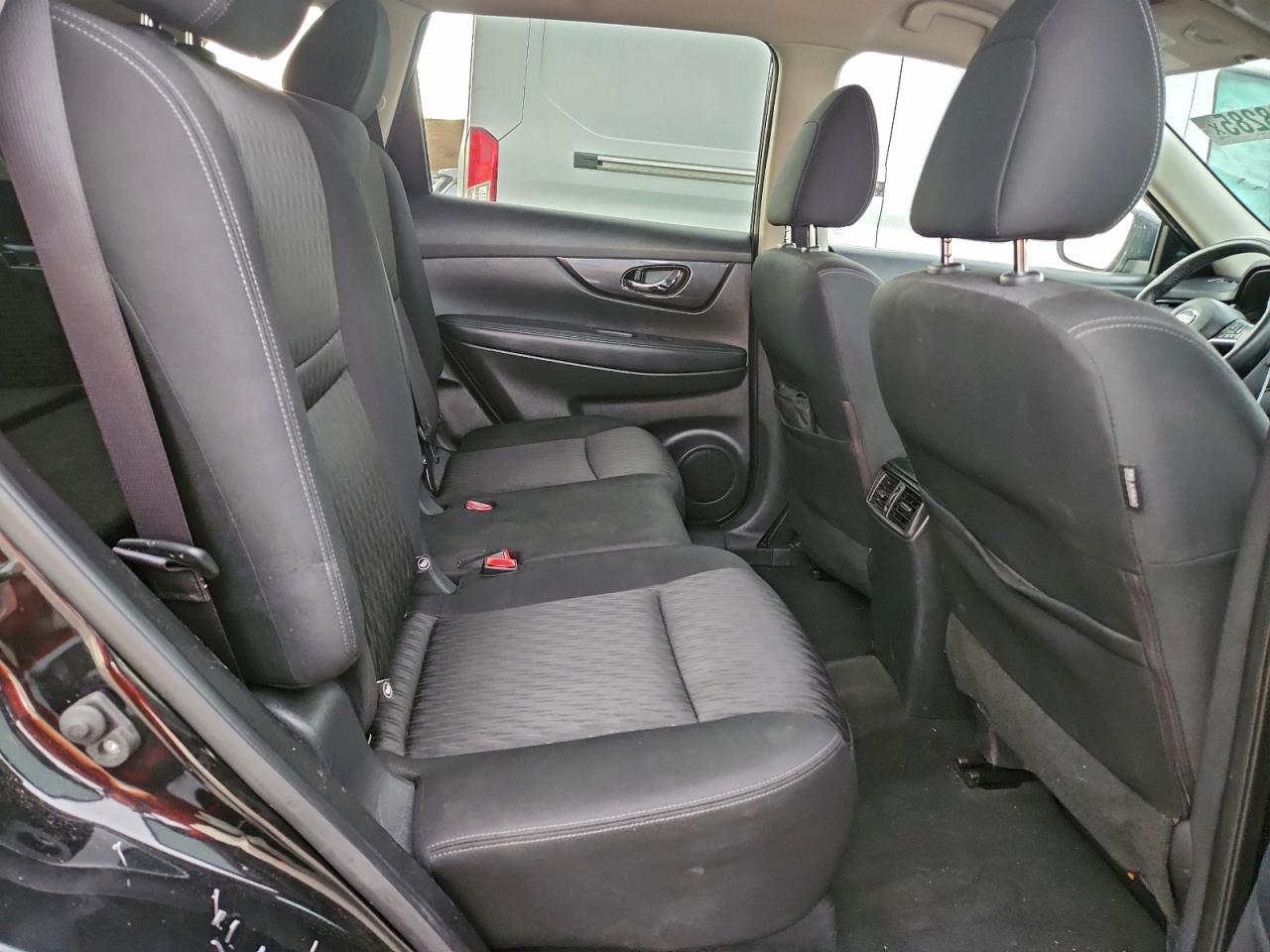 2020 NISSAN ROGUE S photo 11