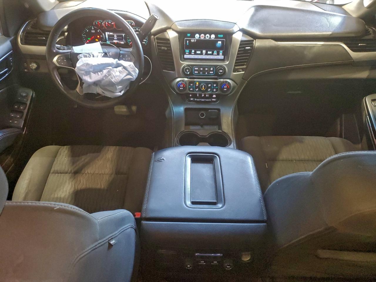 2017 CHEVROLET TAHOE C1500 LS photo 8