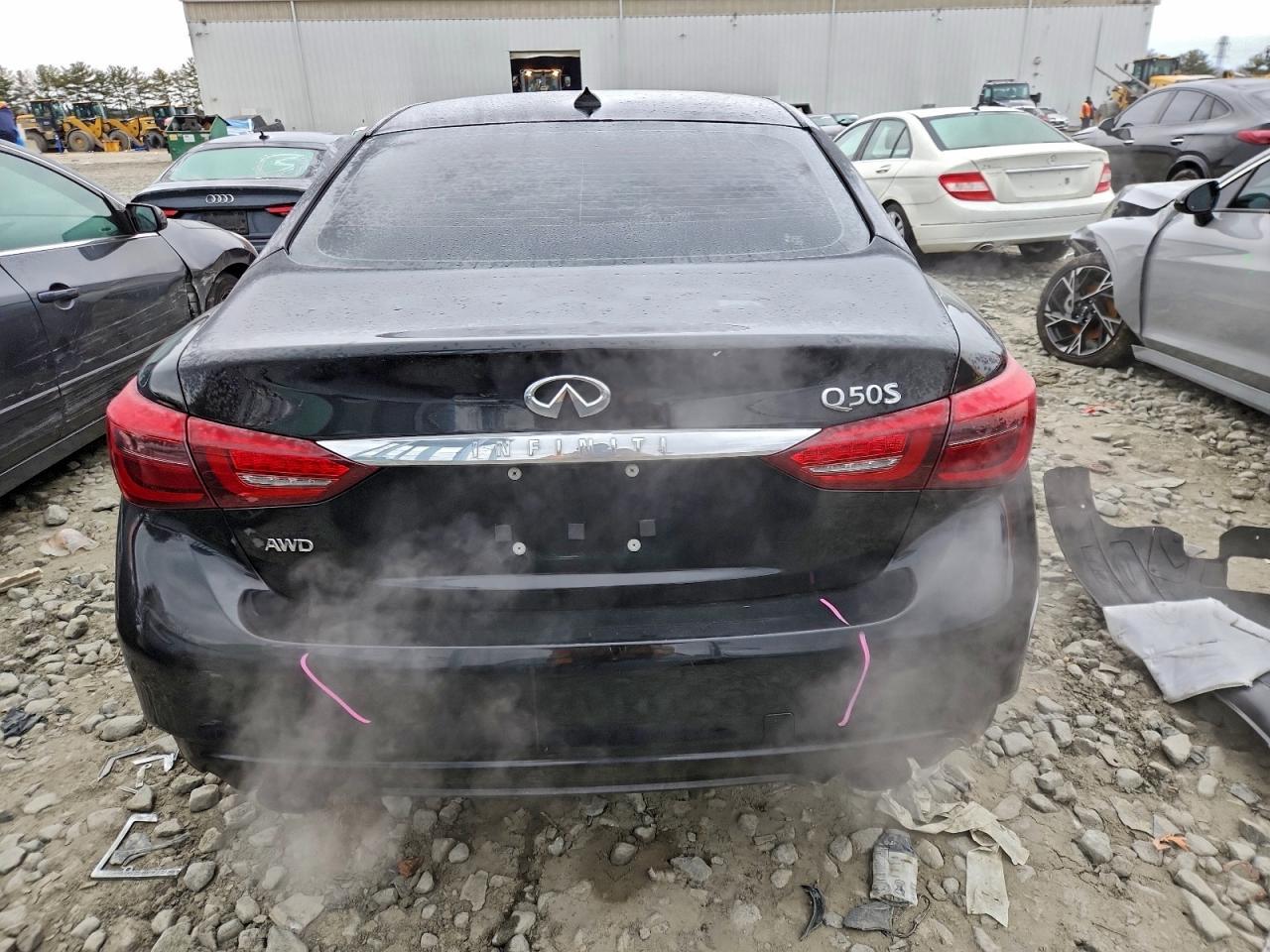 2018 INFINITI Q50 LUXE photo 6