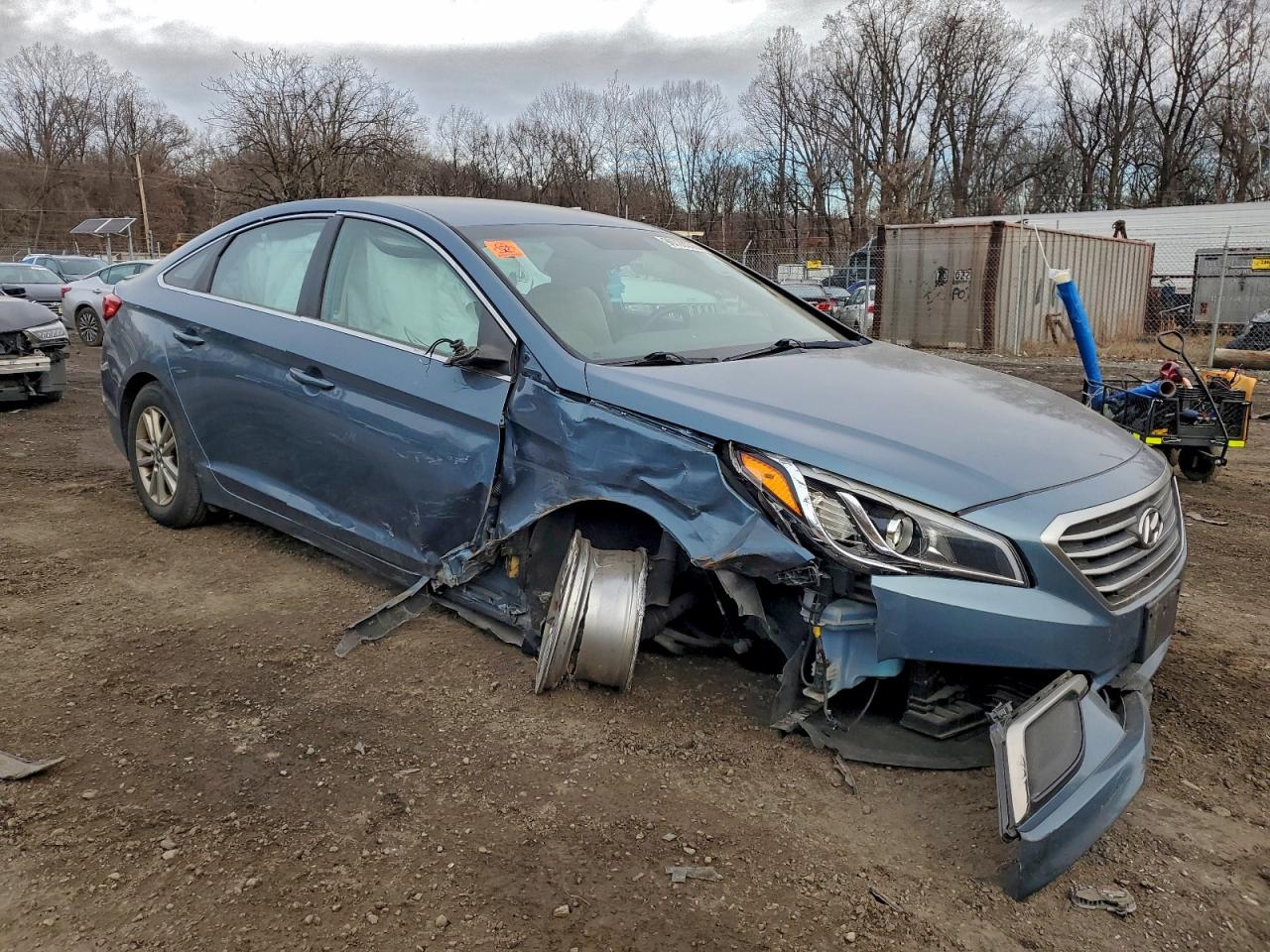 2017 HYUNDAI SONATA SE photo 4