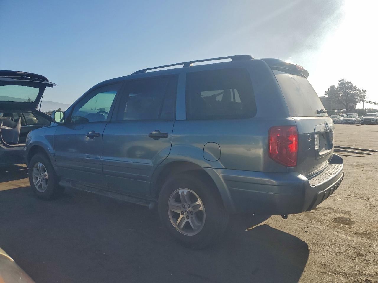2005 HONDA PILOT EXL photo 2