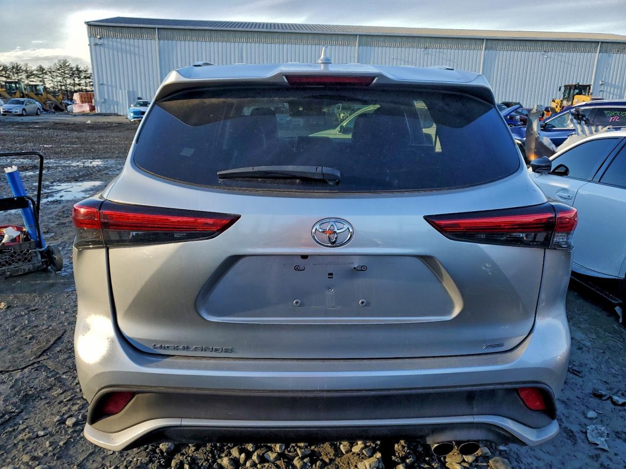 2022 TOYOTA HIGHLANDER XSE photo 6