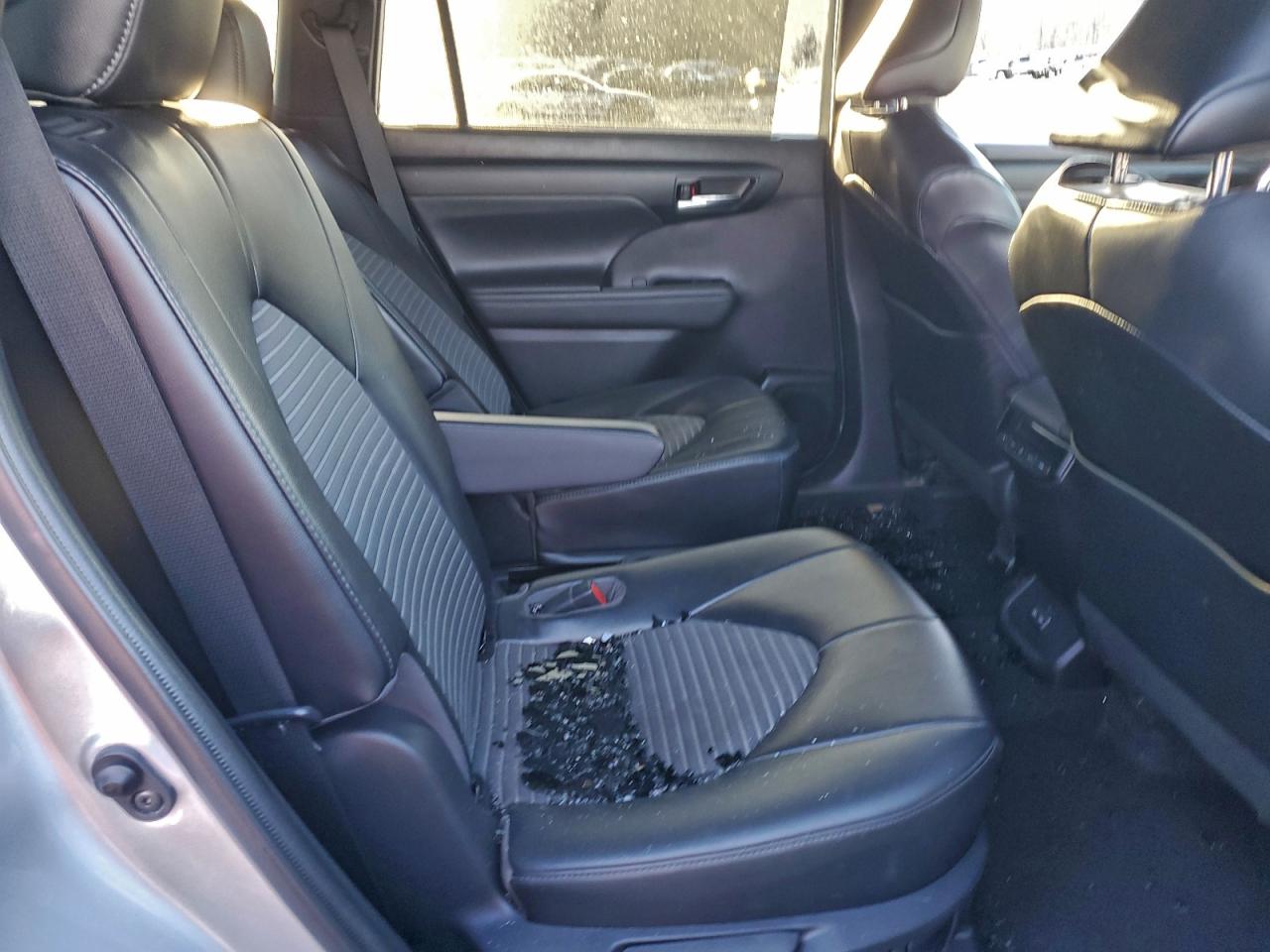 2022 TOYOTA HIGHLANDER XSE photo 11