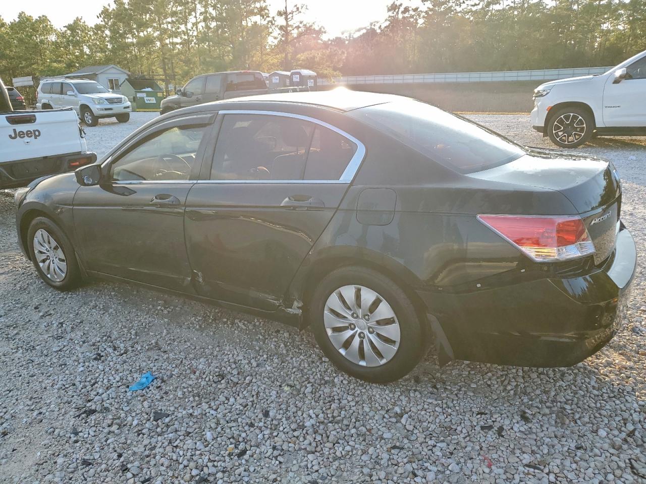 2010 HONDA ACCORD LX photo 2