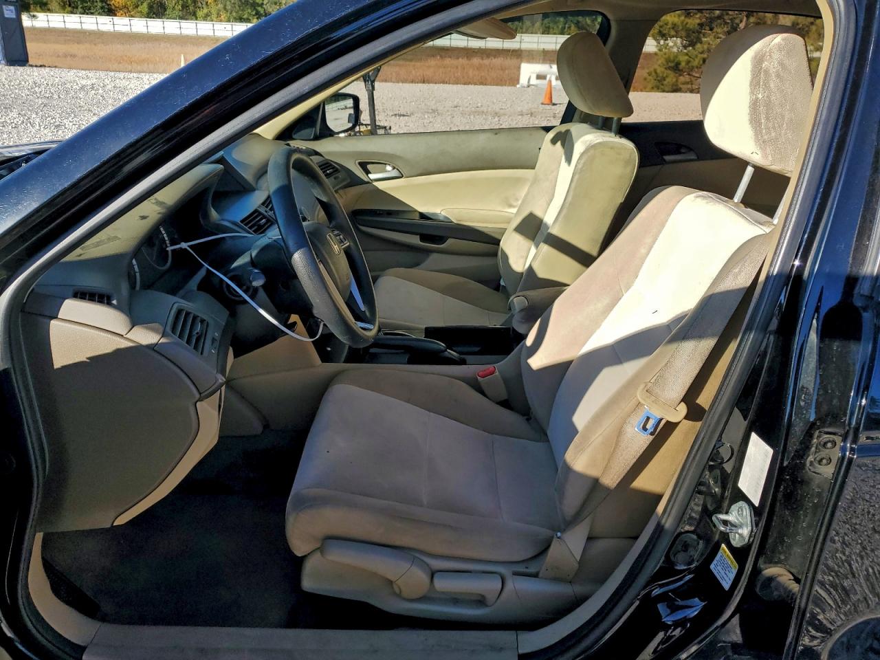 2010 HONDA ACCORD LX photo 7