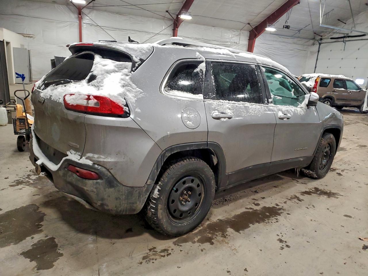 2016 JEEP CHEROKEE LATITUDE photo 3