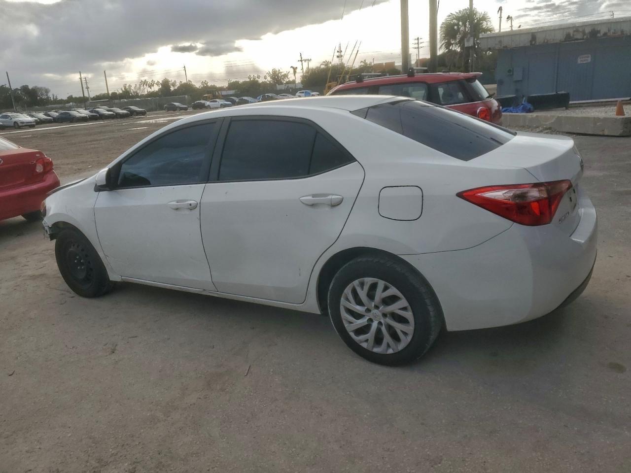 2017 TOYOTA COROLLA L photo 2