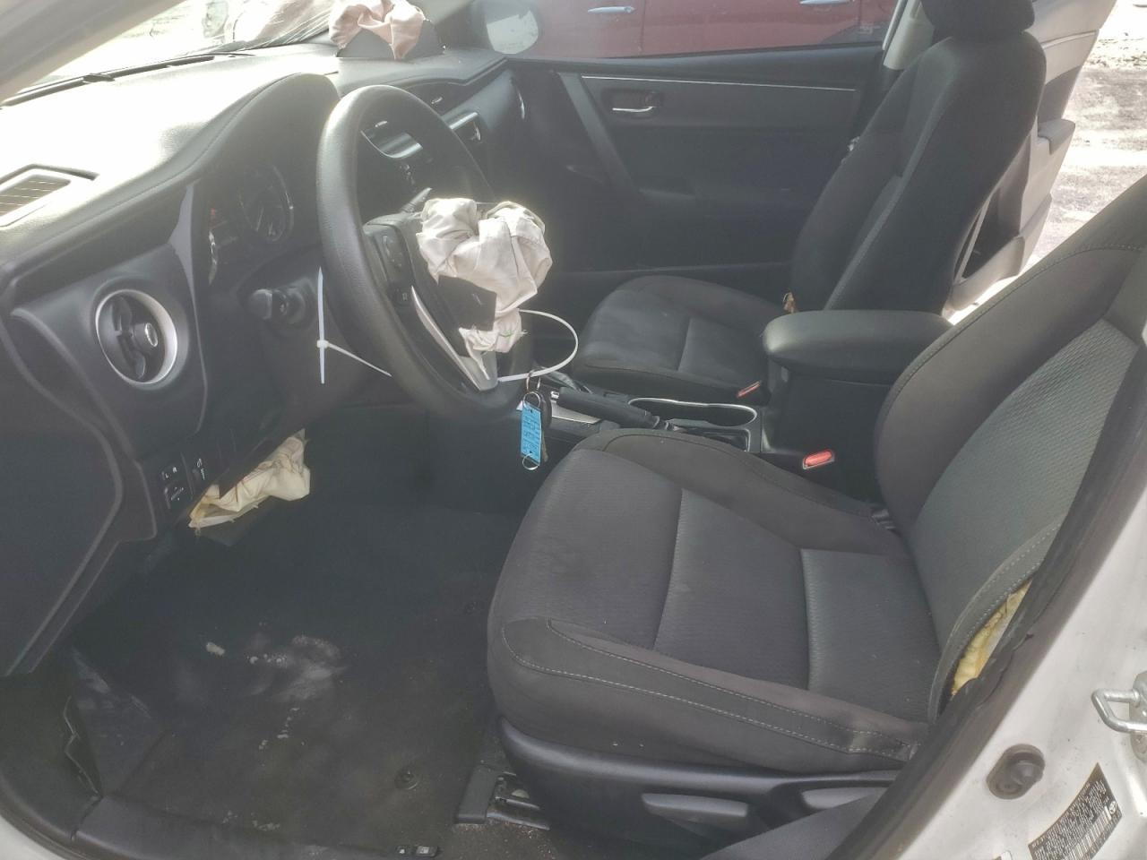 2017 TOYOTA COROLLA L photo 7