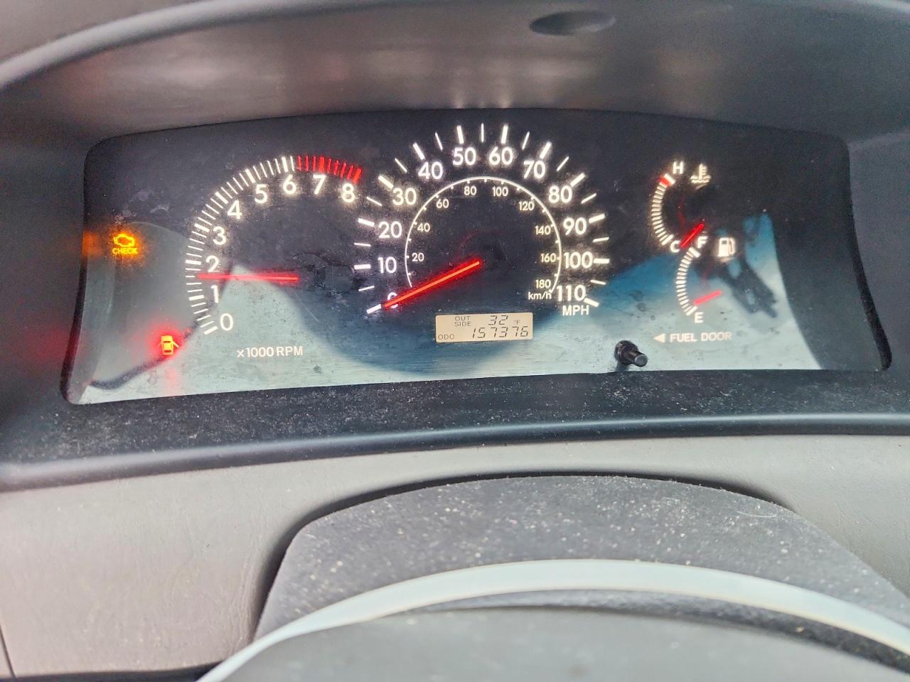 2005 TOYOTA COROLLA CE photo 9