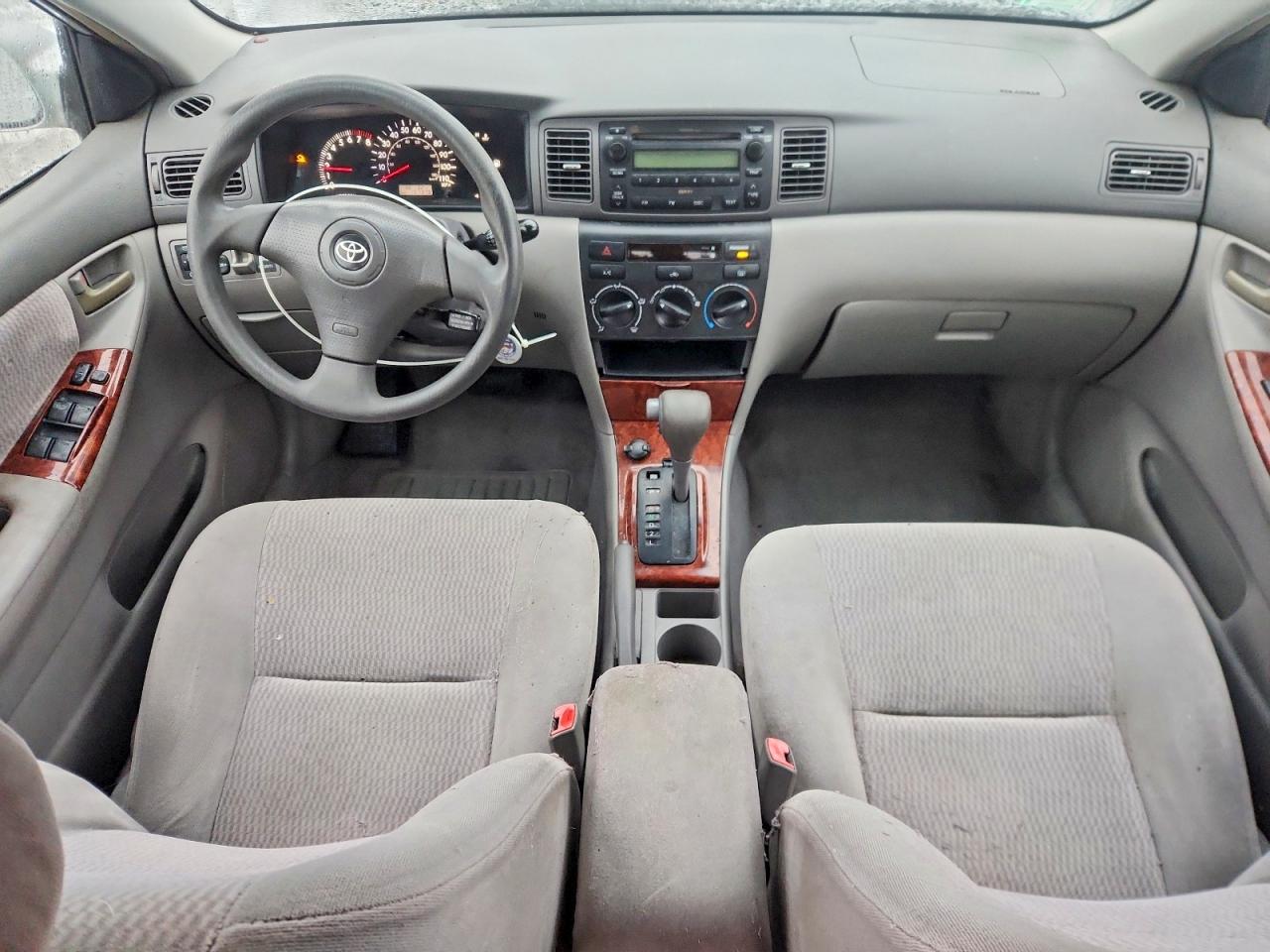 2005 TOYOTA COROLLA CE photo 8