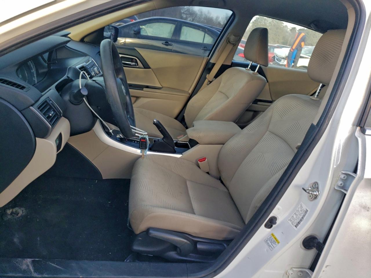 2015 HONDA ACCORD LX photo 7