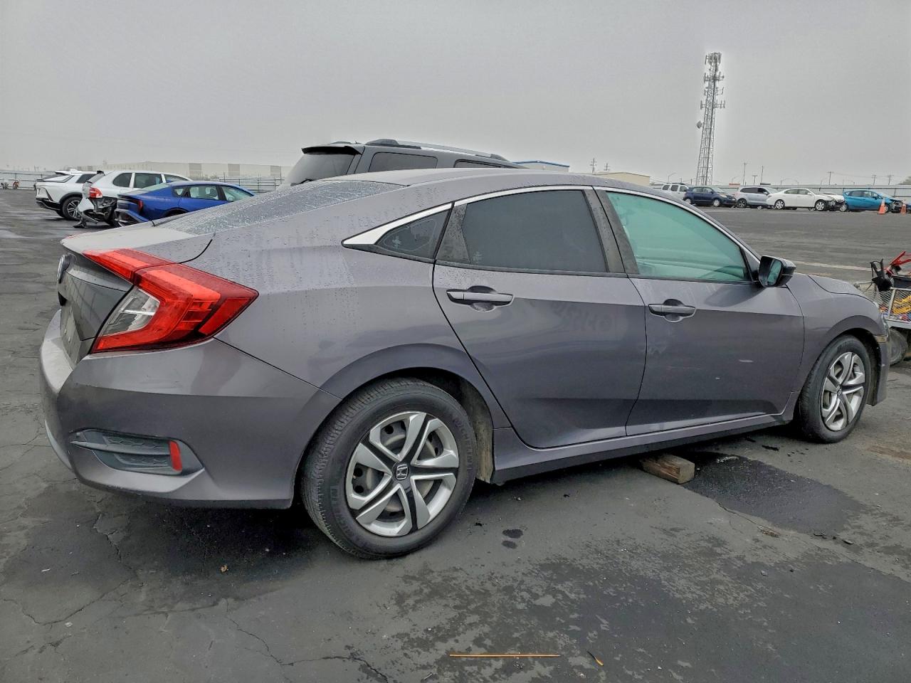 2016 HONDA CIVIC LX photo 5