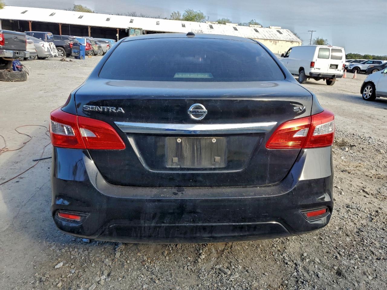 2018 NISSAN SENTRA S photo 11