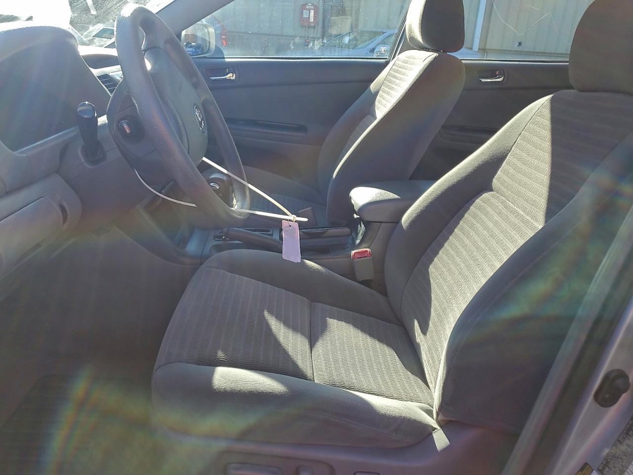 2005 TOYOTA CAMRY LE photo 13