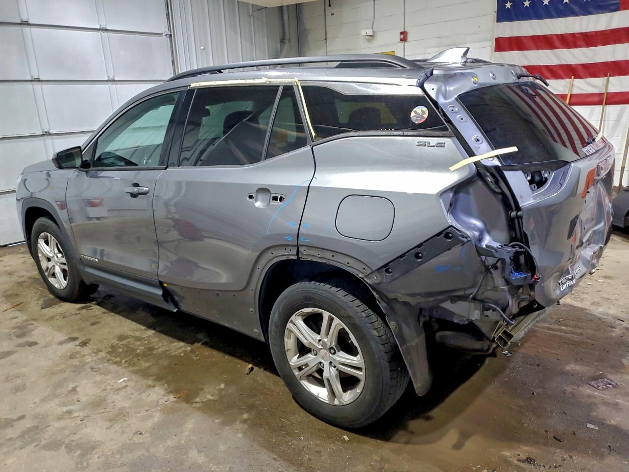 2018 GMC TERRAIN SLE photo 3