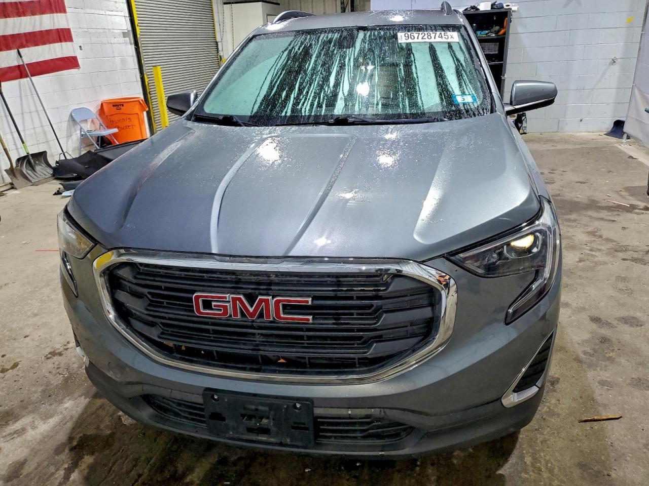 2018 GMC TERRAIN SLE photo 9