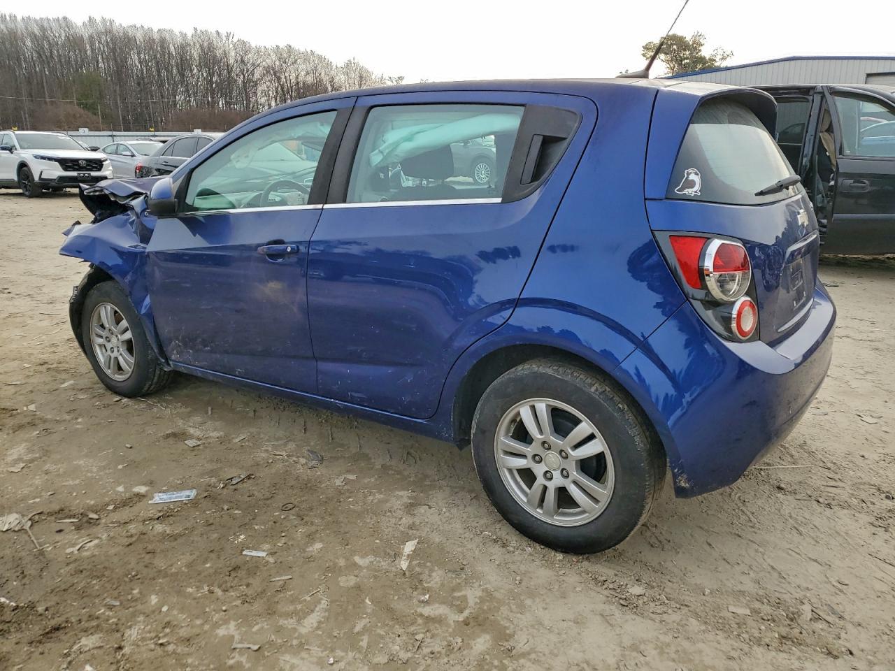 2012 CHEVROLET SONIC LT photo 2