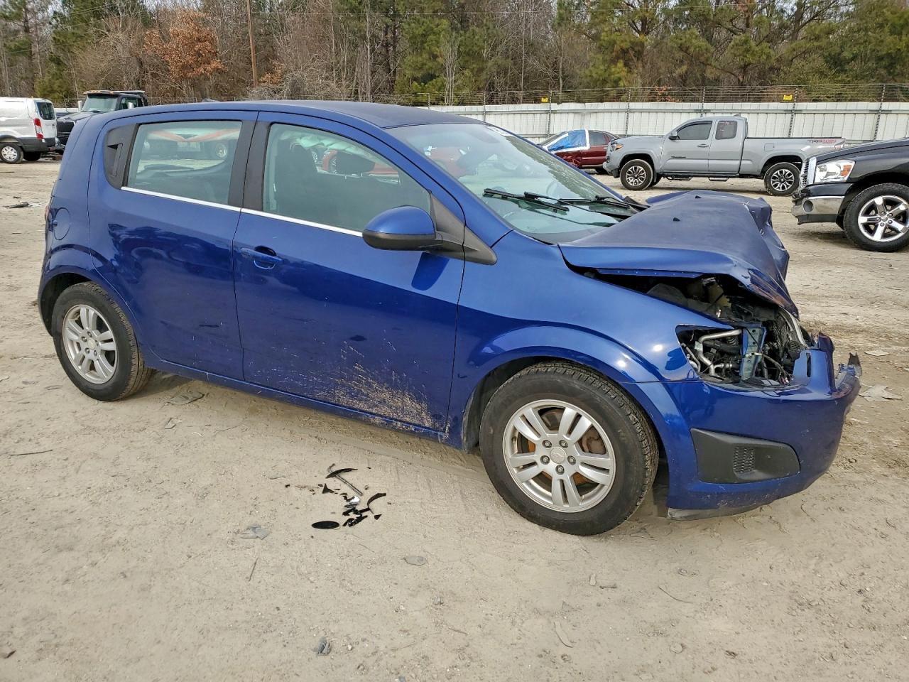 2012 CHEVROLET SONIC LT photo 4