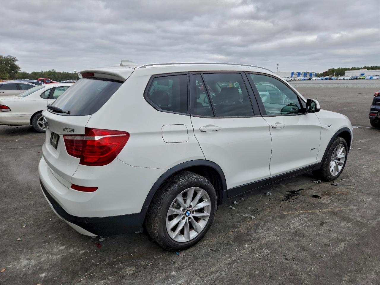 2015 BMW X3 XDRIVE28I photo 3