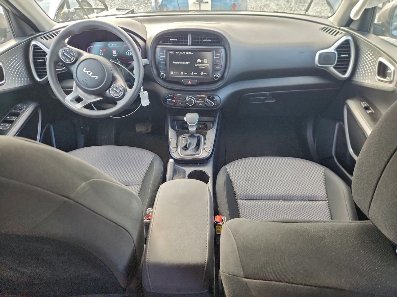 2024 KIA SOUL LX photo 8