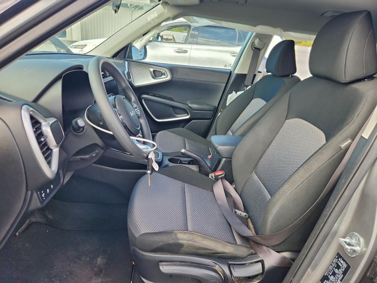 2024 KIA SOUL LX photo 7