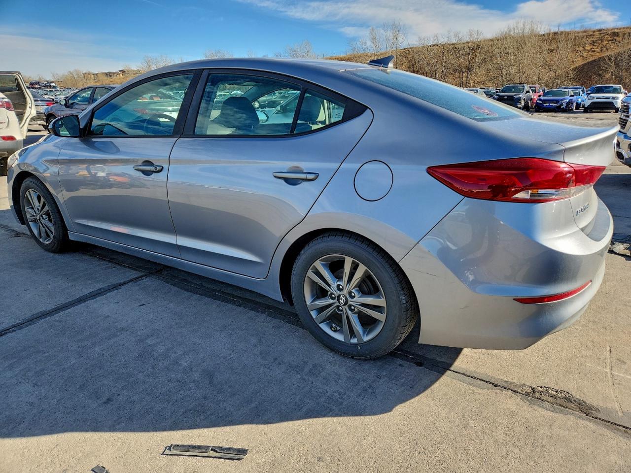 2017 HYUNDAI ELANTRA SE photo 3