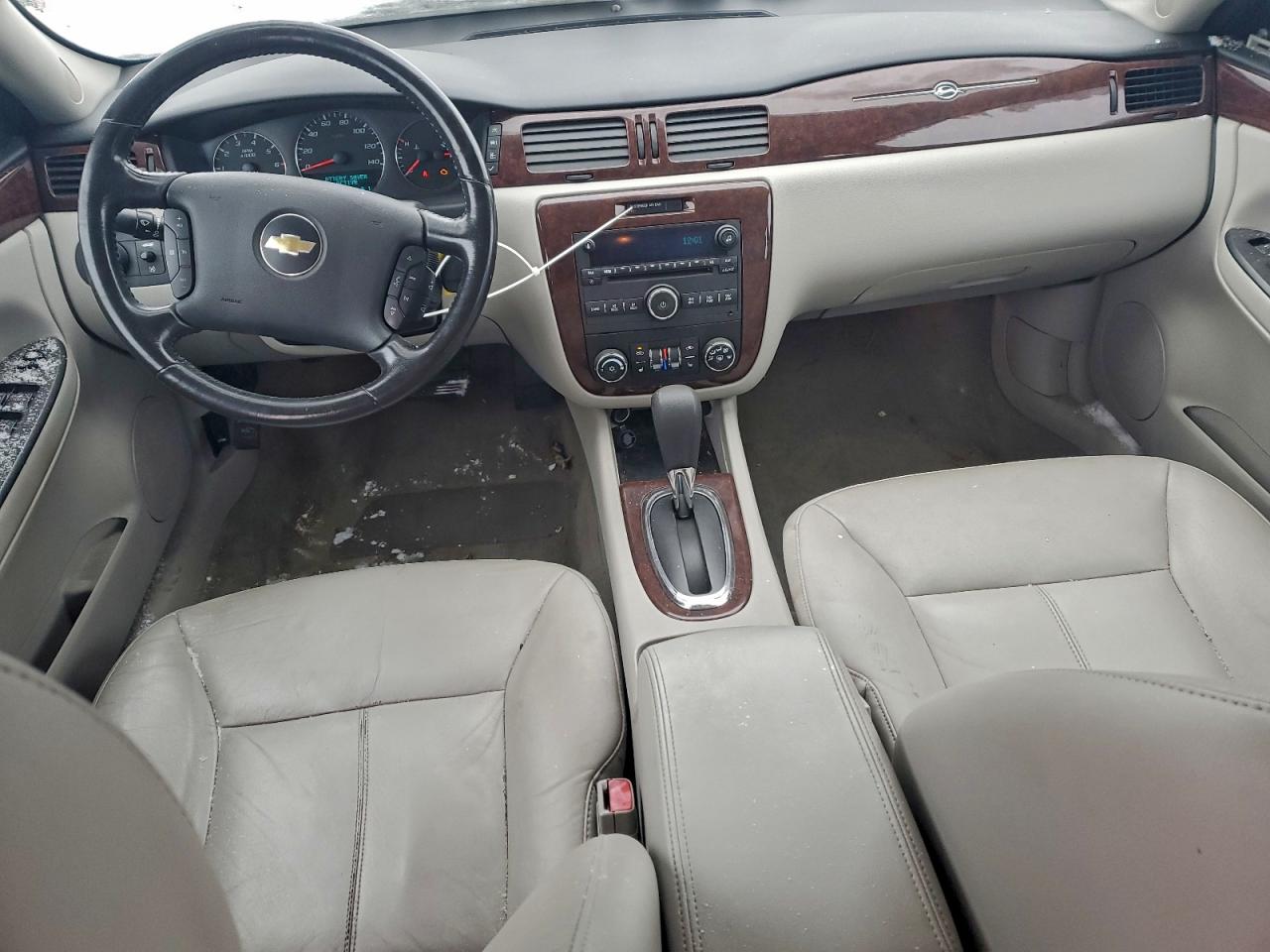 2011 CHEVROLET IMPALA LT photo 8