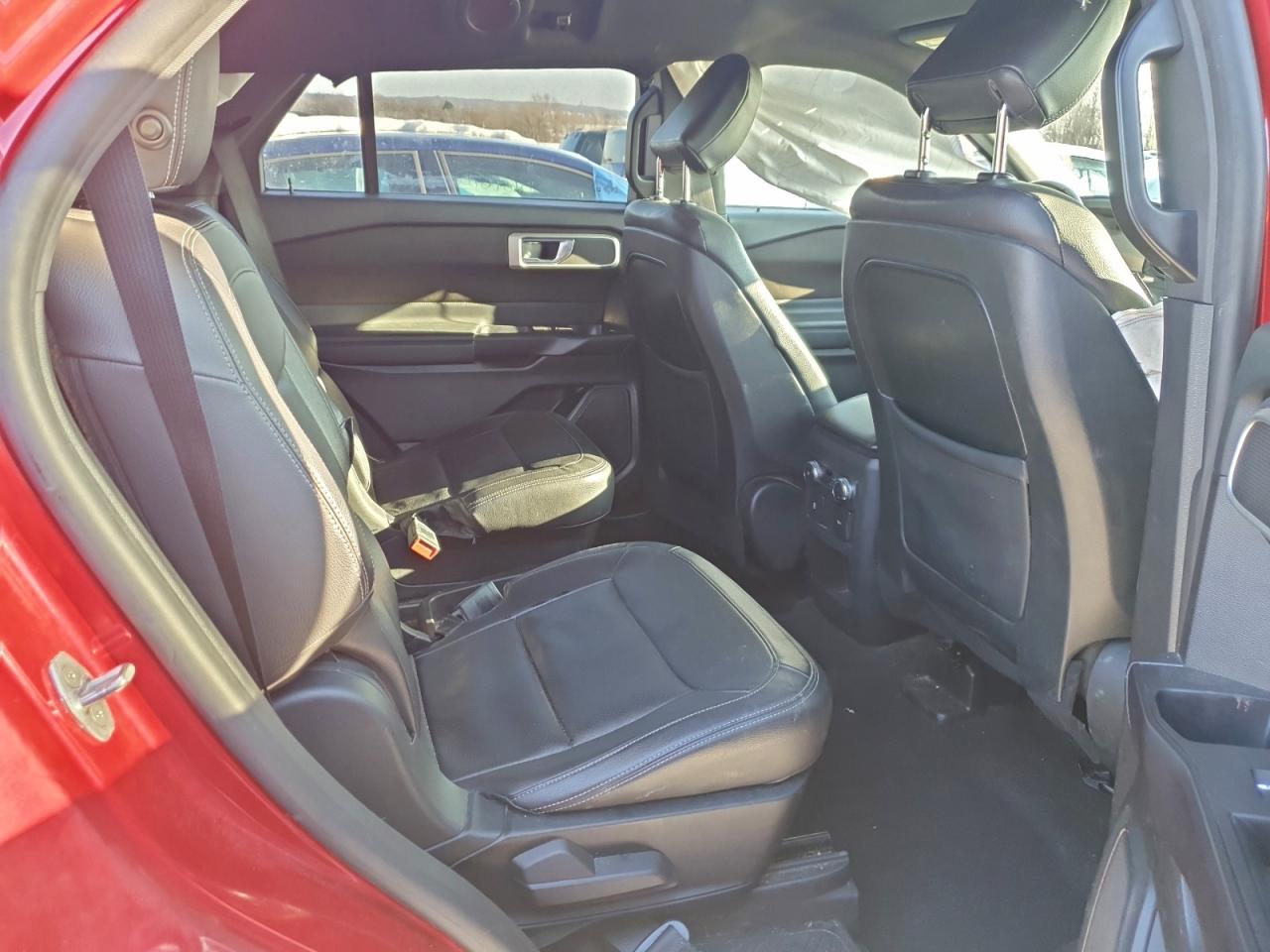2020 FORD EXPLORER XLT photo 11