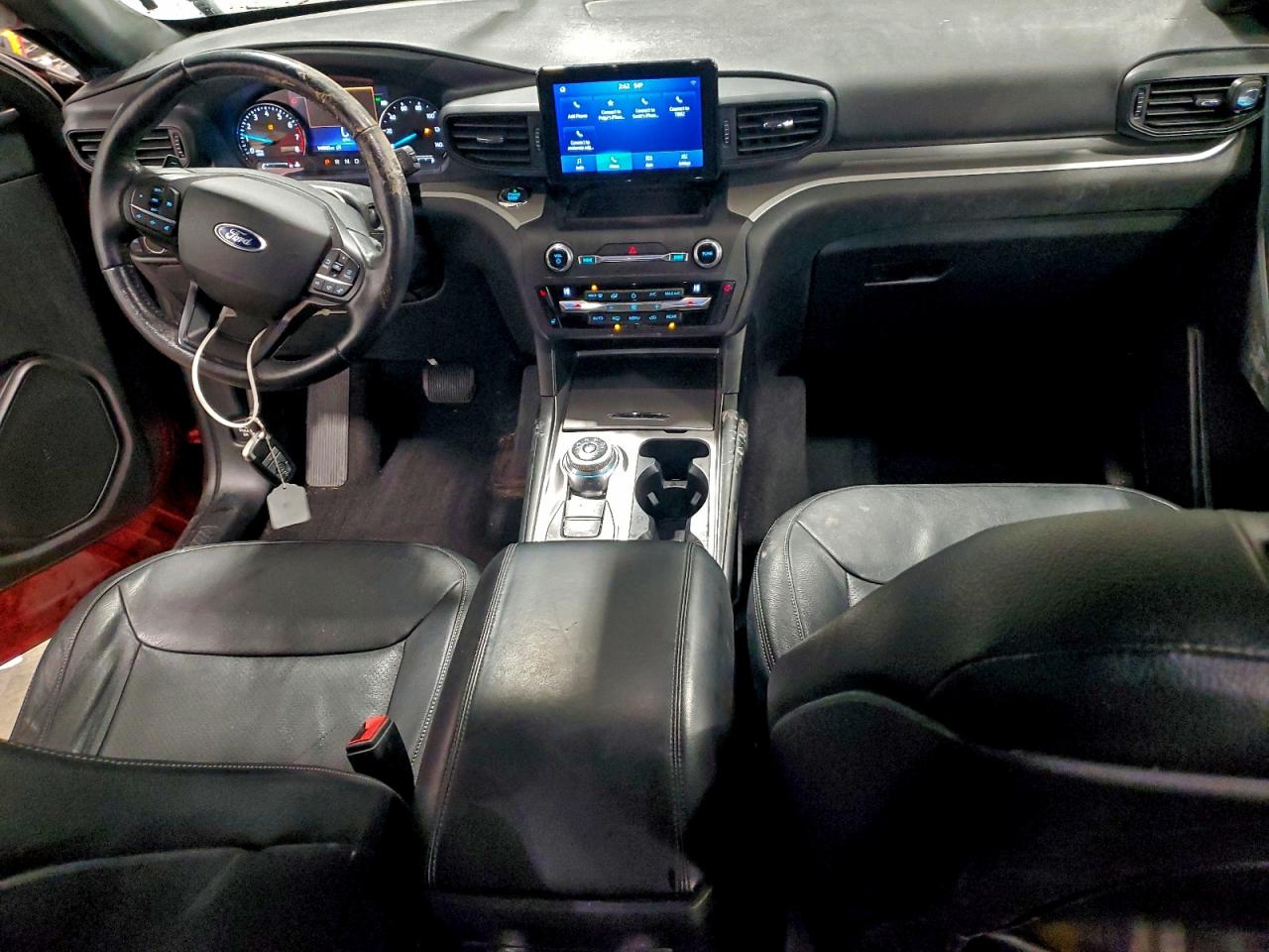 2020 FORD EXPLORER XLT photo 8