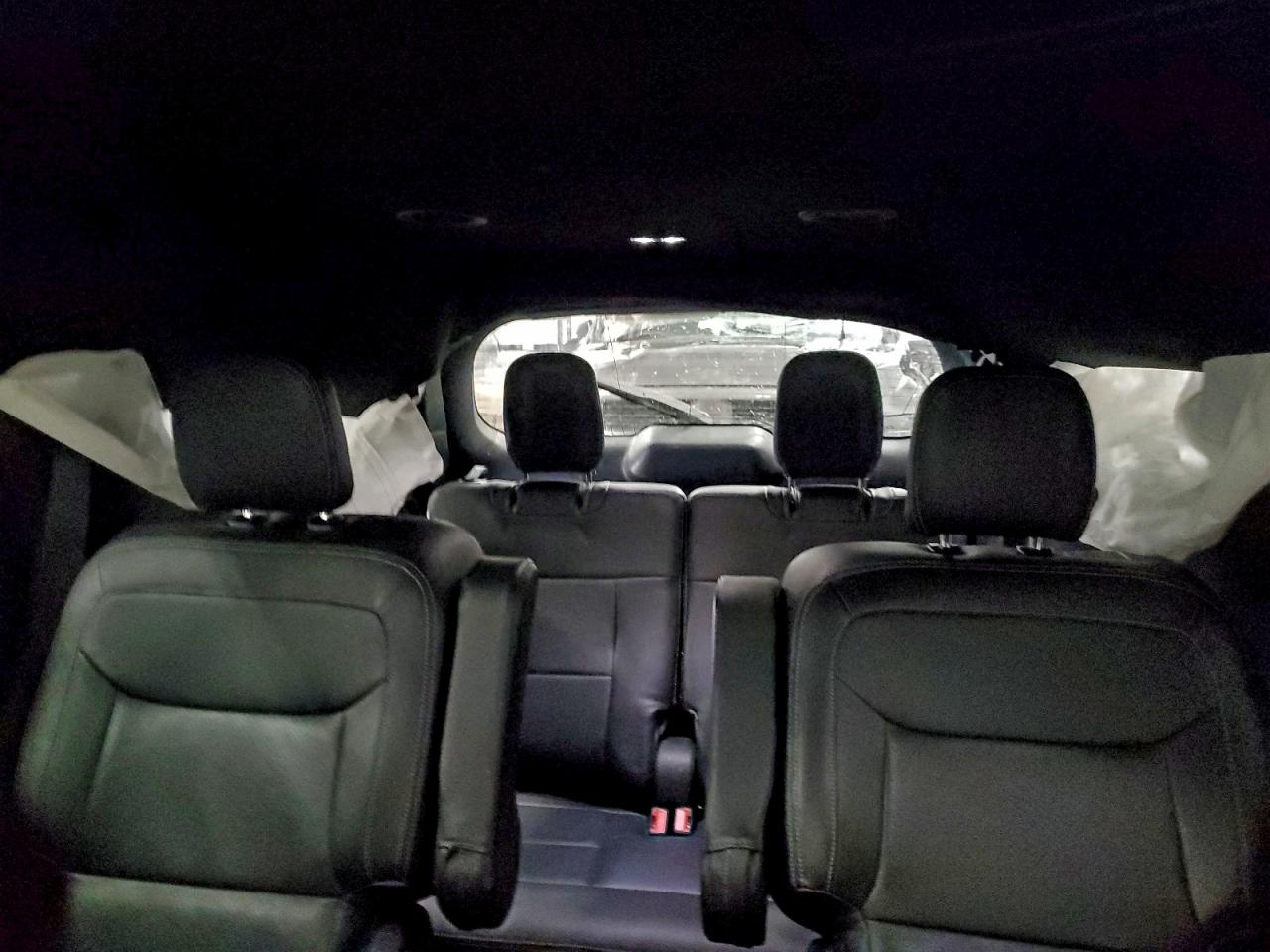 2020 FORD EXPLORER XLT photo 10