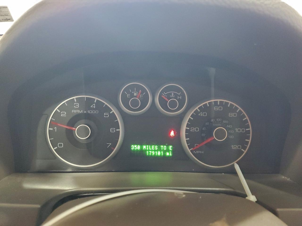 2008 FORD FUSION SE photo 9