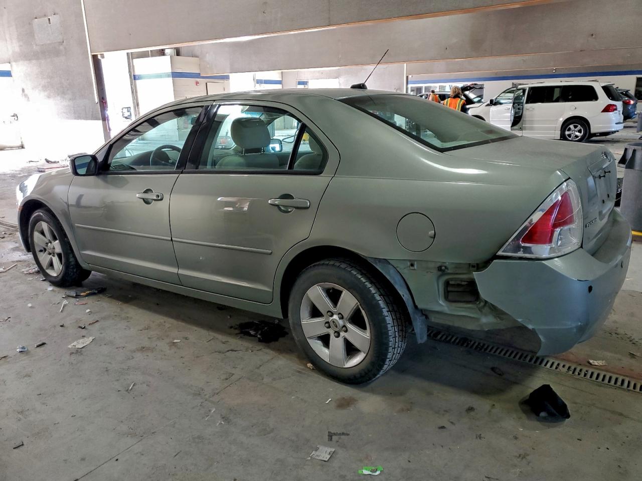 2008 FORD FUSION SE photo 2